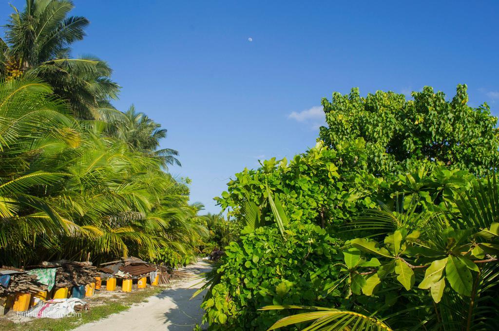 Hulhudheli Inn Maldives Exterior photo